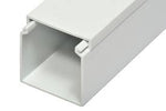Canaleta blanca 15x15 con adhesivo. Tira de 2 metros.